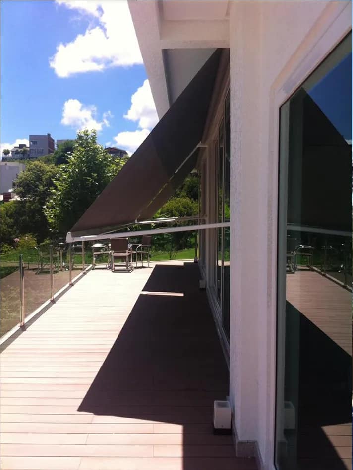 Senhorita-casa-RJ-Toldo-sob-medida-braço-reto-8